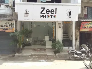 zeel photo studio